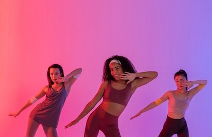 Free Photo Young Women Having Fun At Zumba (1)