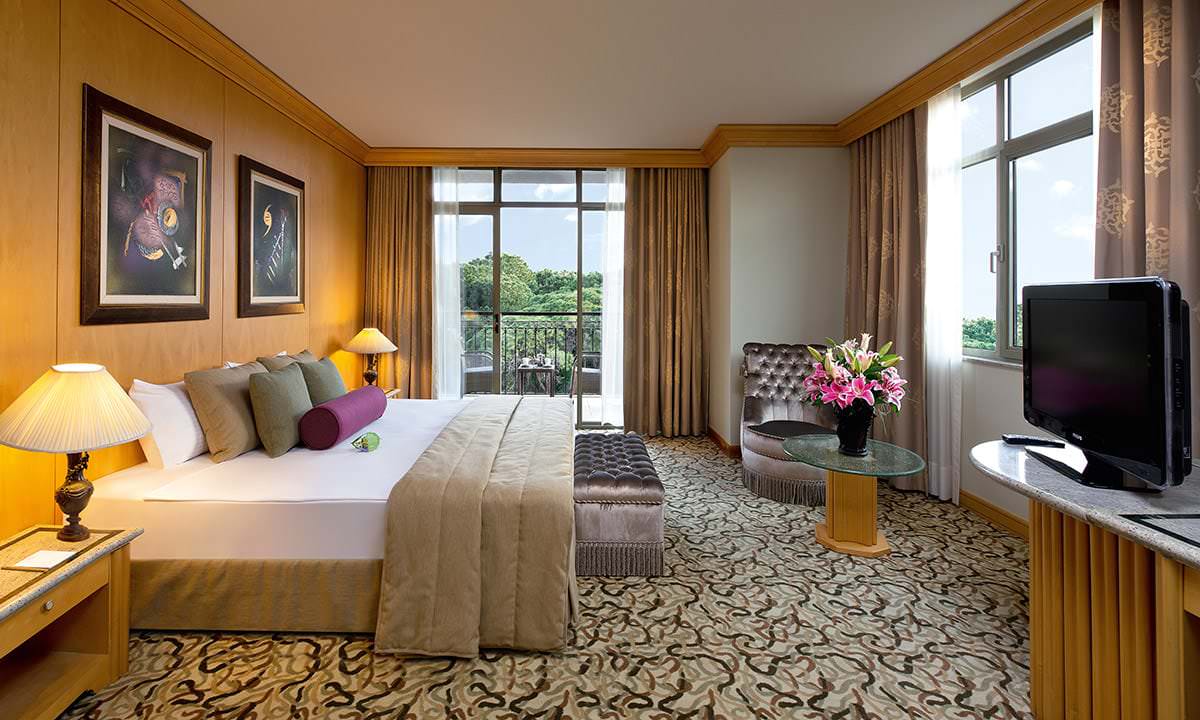 Gloria Verde Resort King Suite 4