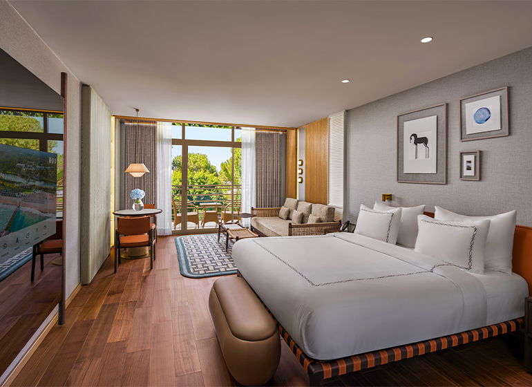 Gloria Serenity Room 1226 01